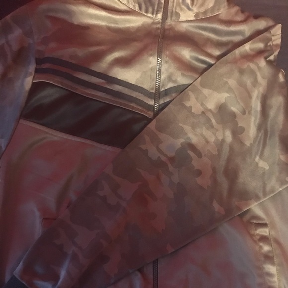 Jacket - Picture 4 of 5